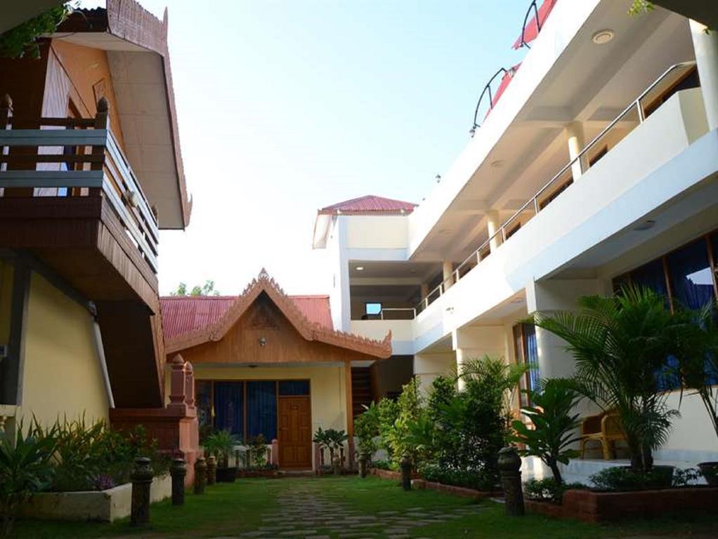 Manisanda Hotel Баган Екстер'єр фото