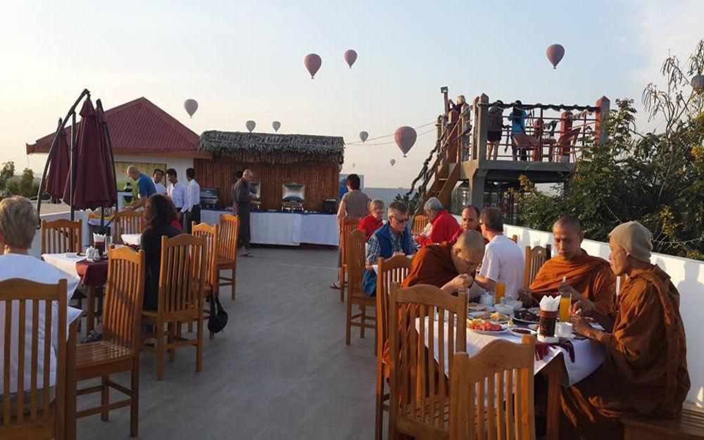 Manisanda Hotel Баган Екстер'єр фото