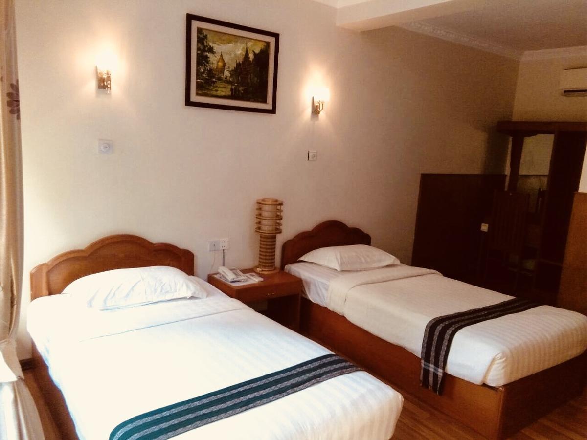 Manisanda Hotel Баган Екстер'єр фото